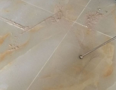 福清瓷砖空鼓维修公司分享粘合剂选择不当在瓷砖铺贴过程中可能导致以下问题